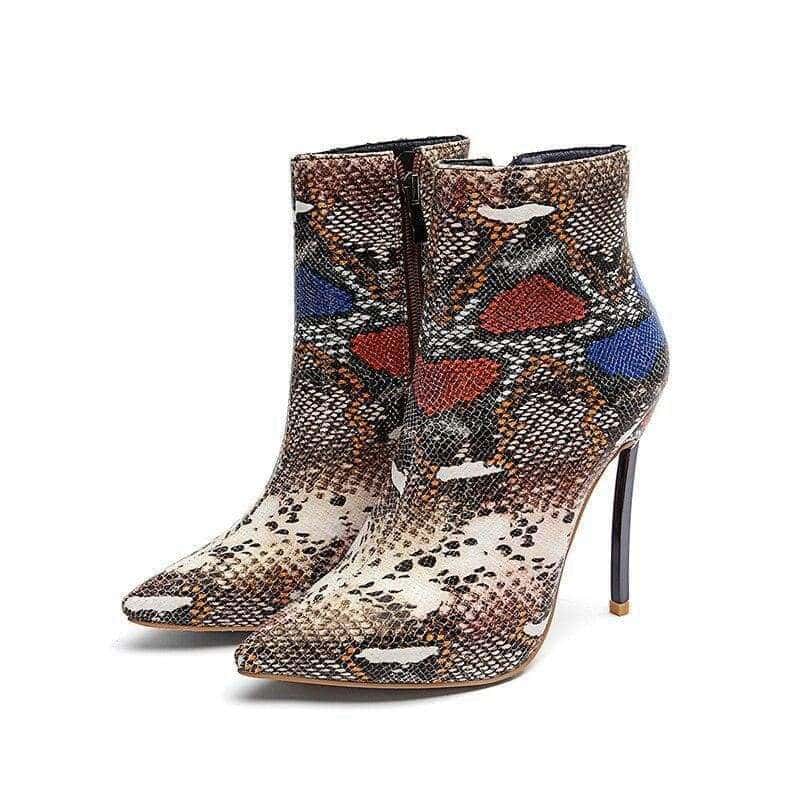 Orm Boots June